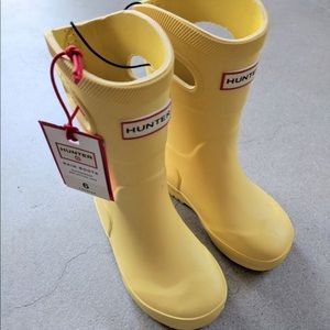 NWOT Hunter rain boots Toddler size 6